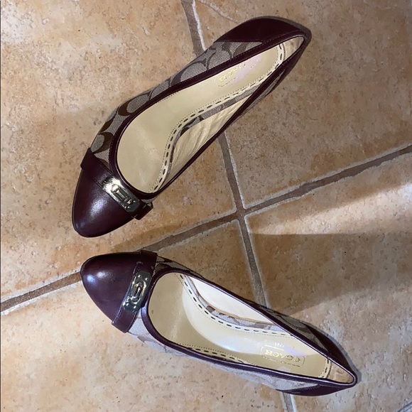 Shoes - Picture 5 of 7